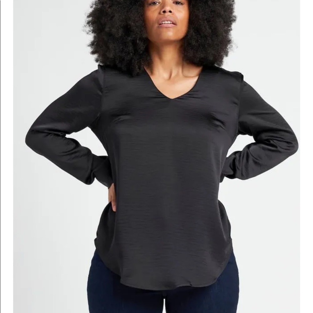 Universal Standard Eva Satin VNeck Blouse Black XS